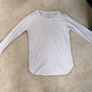 American Eagle Never worn sweater